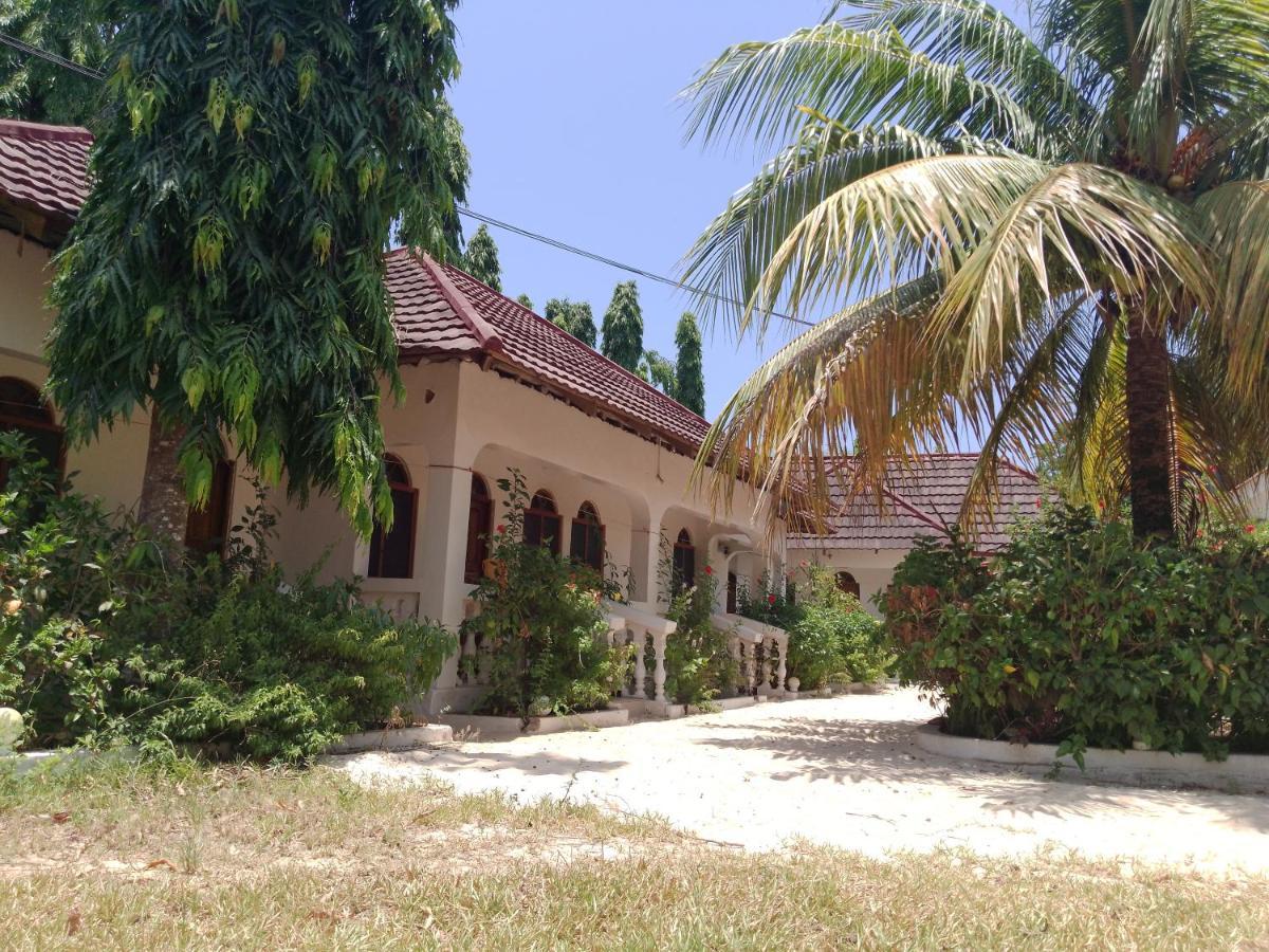 H & H Bungalows Nungwi Eksteriør bilde