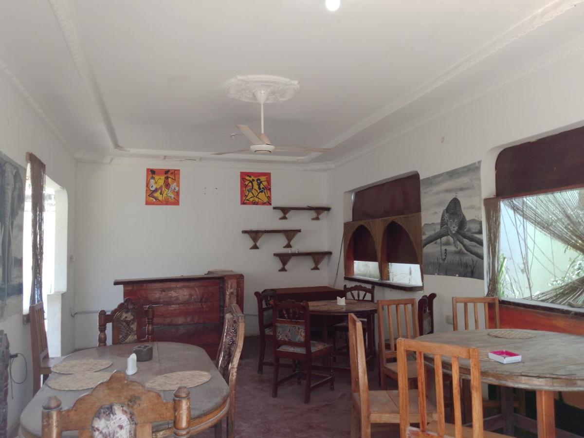 H & H Bungalows Nungwi Eksteriør bilde